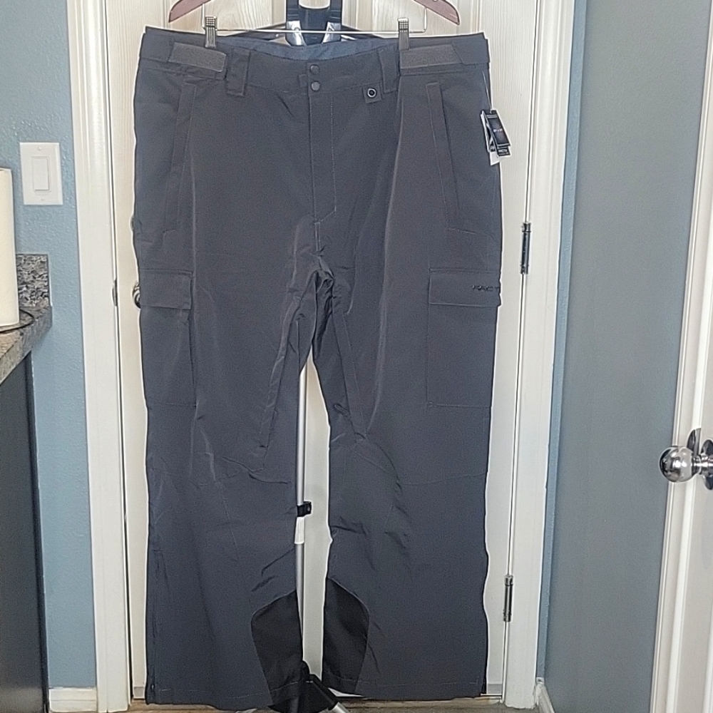 Men's snowboard cargo pants